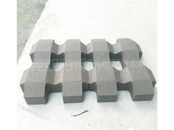 植草磚的養(yǎng)護(hù)要注意哪些事項(xiàng)？云南陽(yáng)博水泥分享